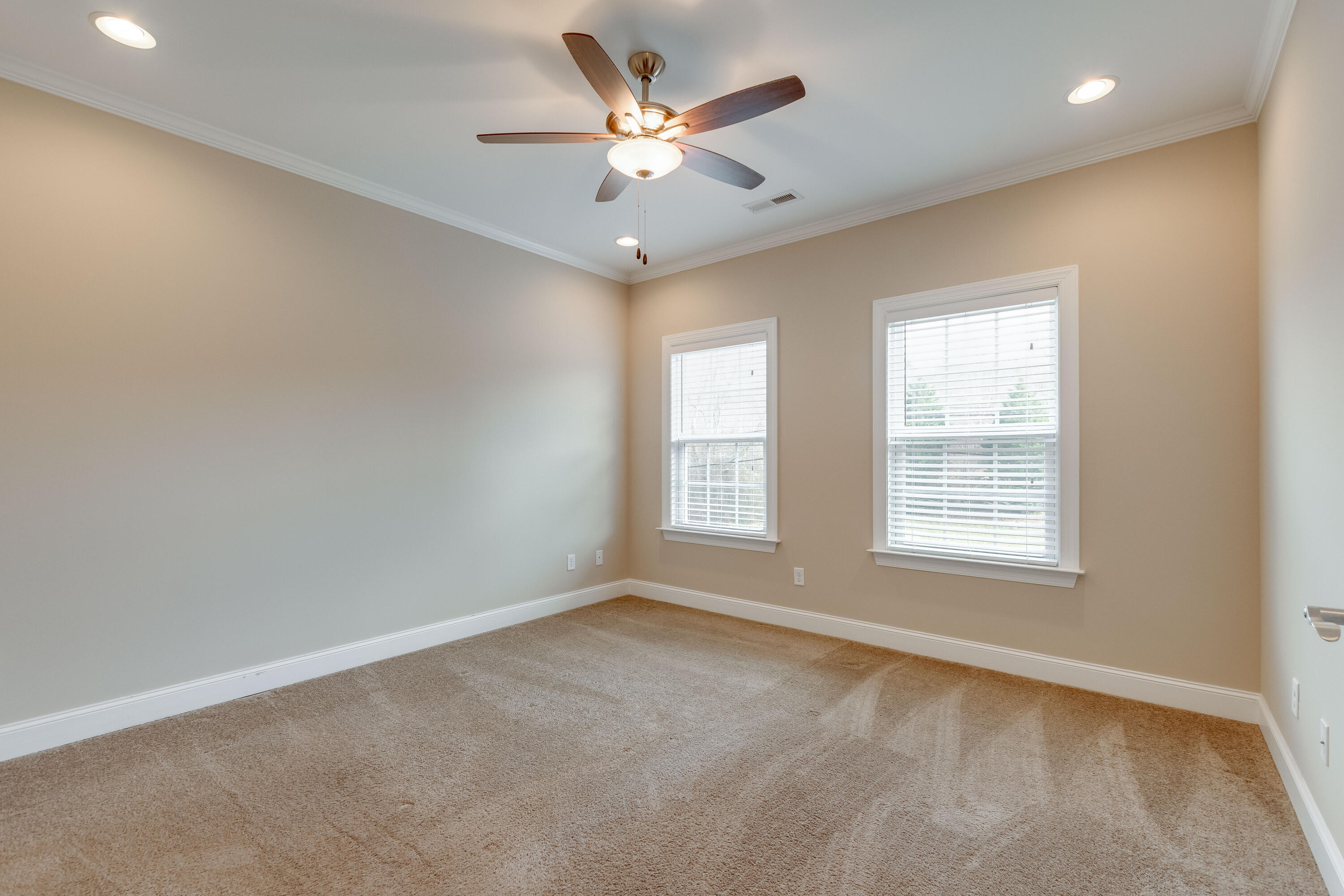 816 Altamont Road Chattanooga, TN 37415 - Photo 14 of 31 822 Altamont Rd-14