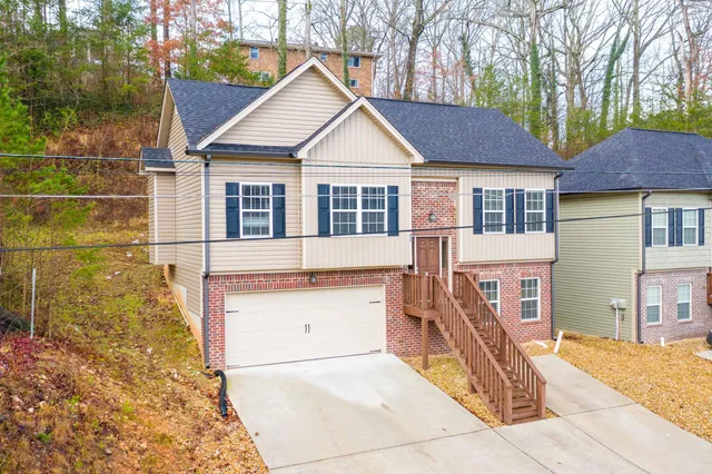 $399,900 | 816 Altamont Road, Chattanooga, TN 37415