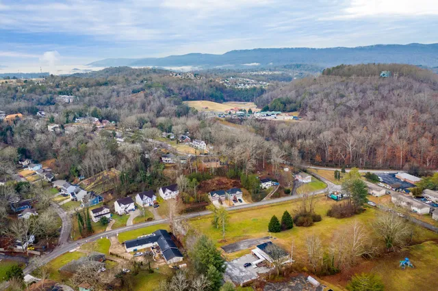 $399,900 | 816 Altamont Road, Chattanooga, TN 37415