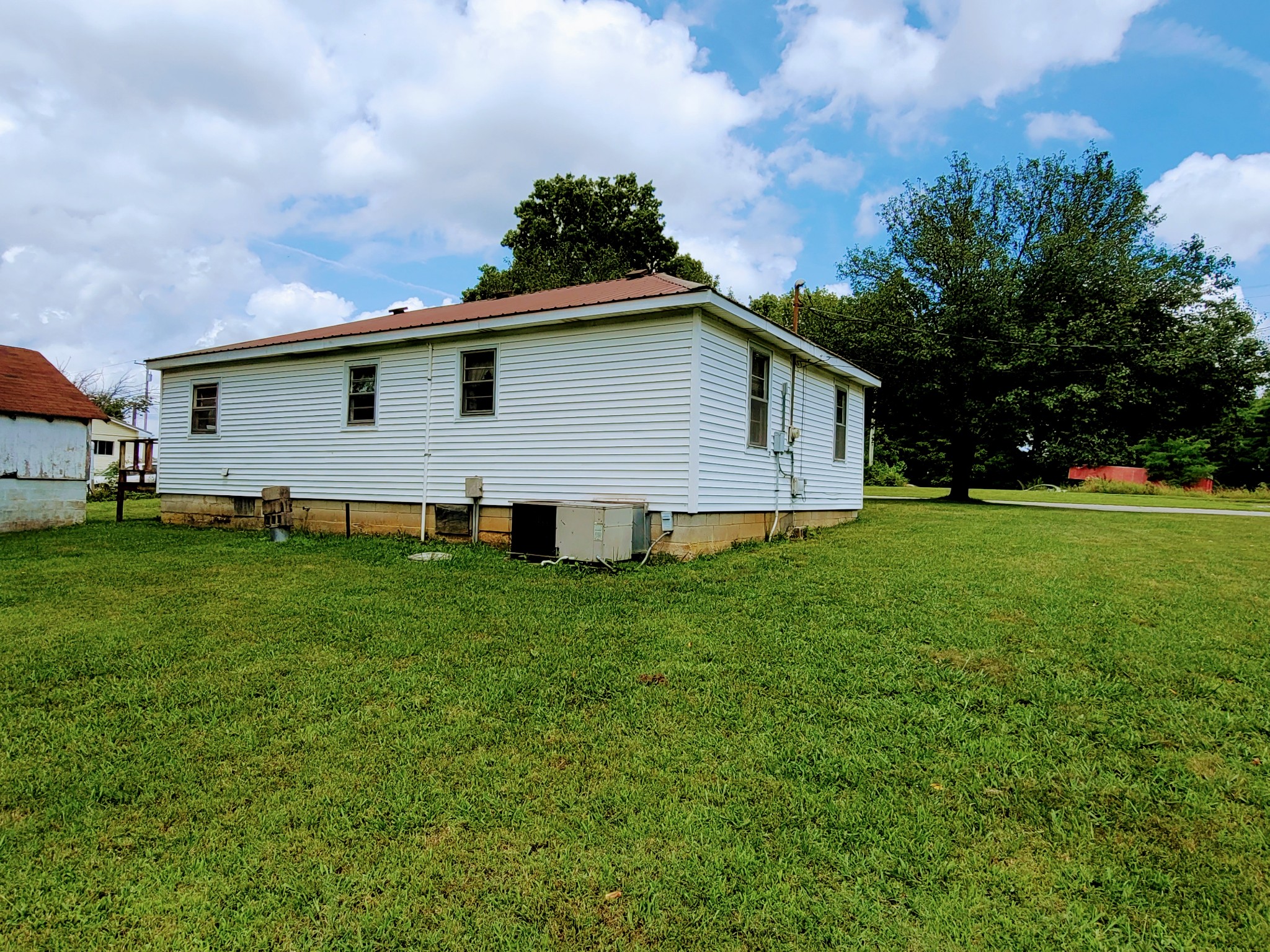 423 Feedstore Road Spencer, TN 38585 - Photo 4 of 29 Gallery Image 4