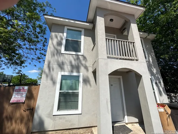 $999 | 1615 North Navidad Street, Unit 101, San Antonio, TX 78201