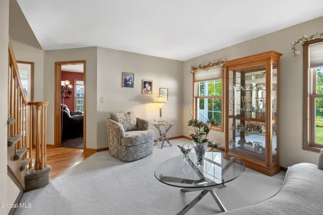 $699,900 | 11 Belleauwood Circle, Colonie, NY 12189