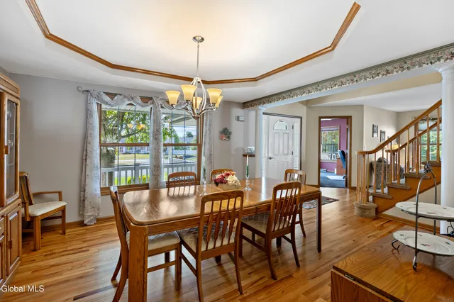 $699,900 | 11 Belleauwood Circle, Colonie, NY 12189