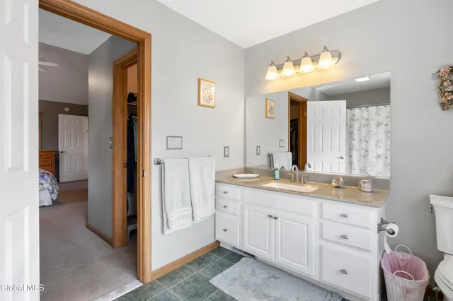 $699,900 | 11 Belleauwood Circle, Colonie, NY 12189