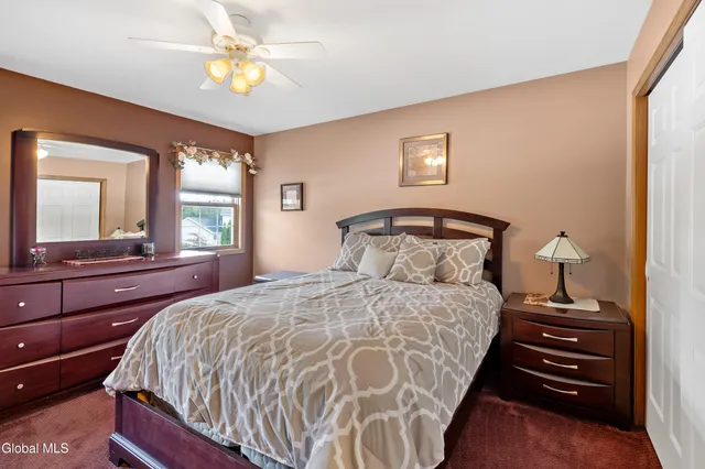 $699,900 | 11 Belleauwood Circle, Colonie, NY 12189