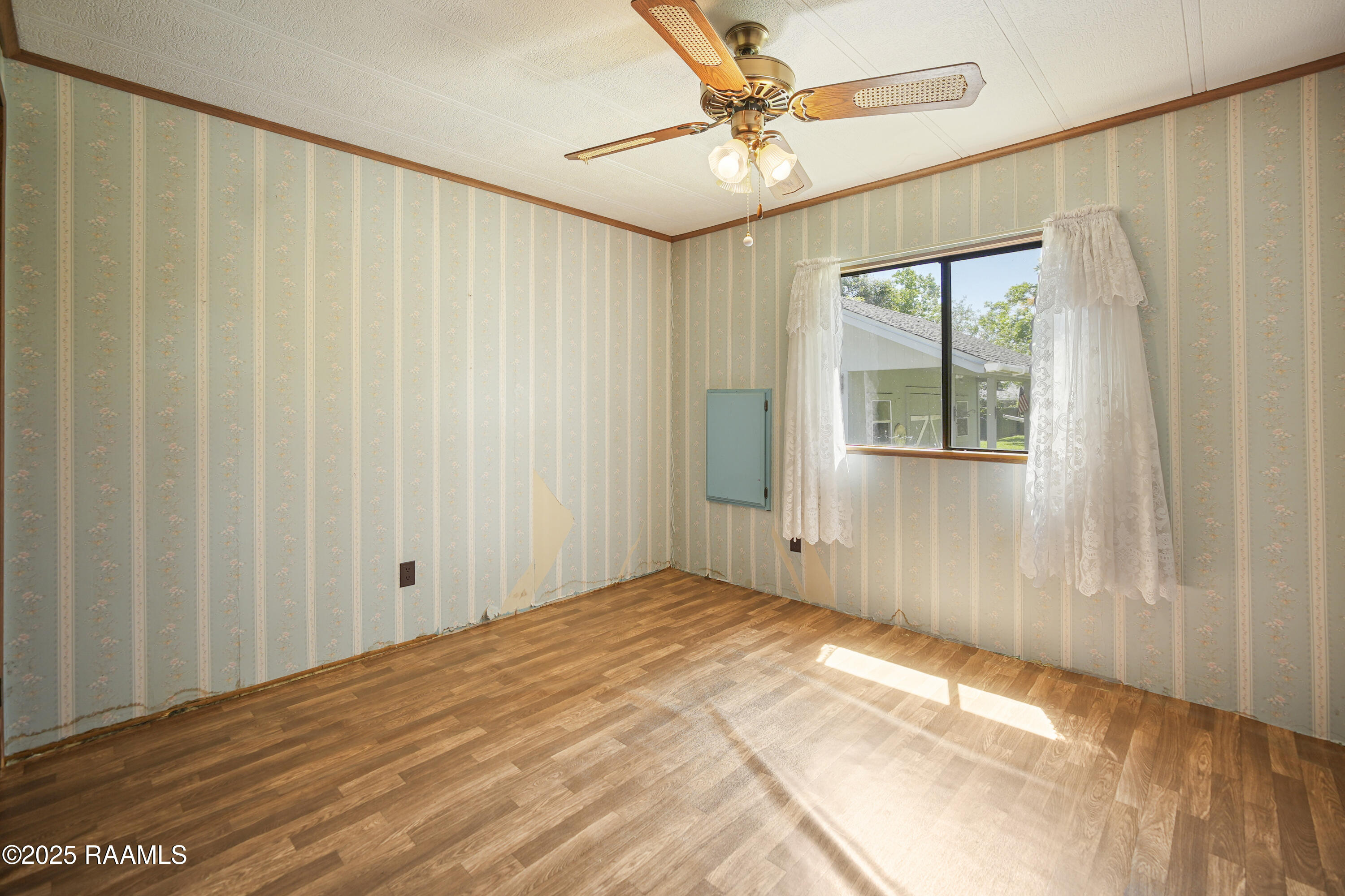 223 Henry Street Patterson, LA 70392 - Photo 10 of 20 DSC01390