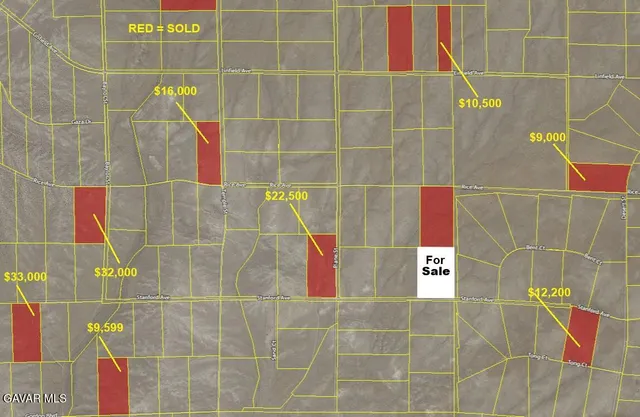 a black and white photo of a refrigerator