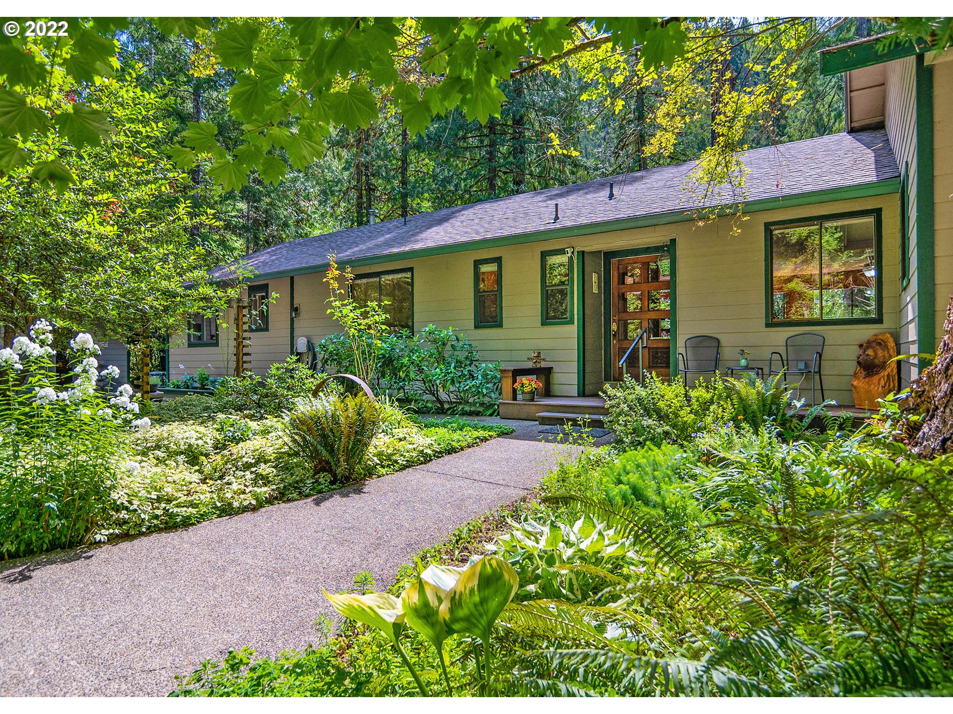 57004 North Bank Road Blue River, OR 97413 - Photo 9 of 32 Gallery Image 9