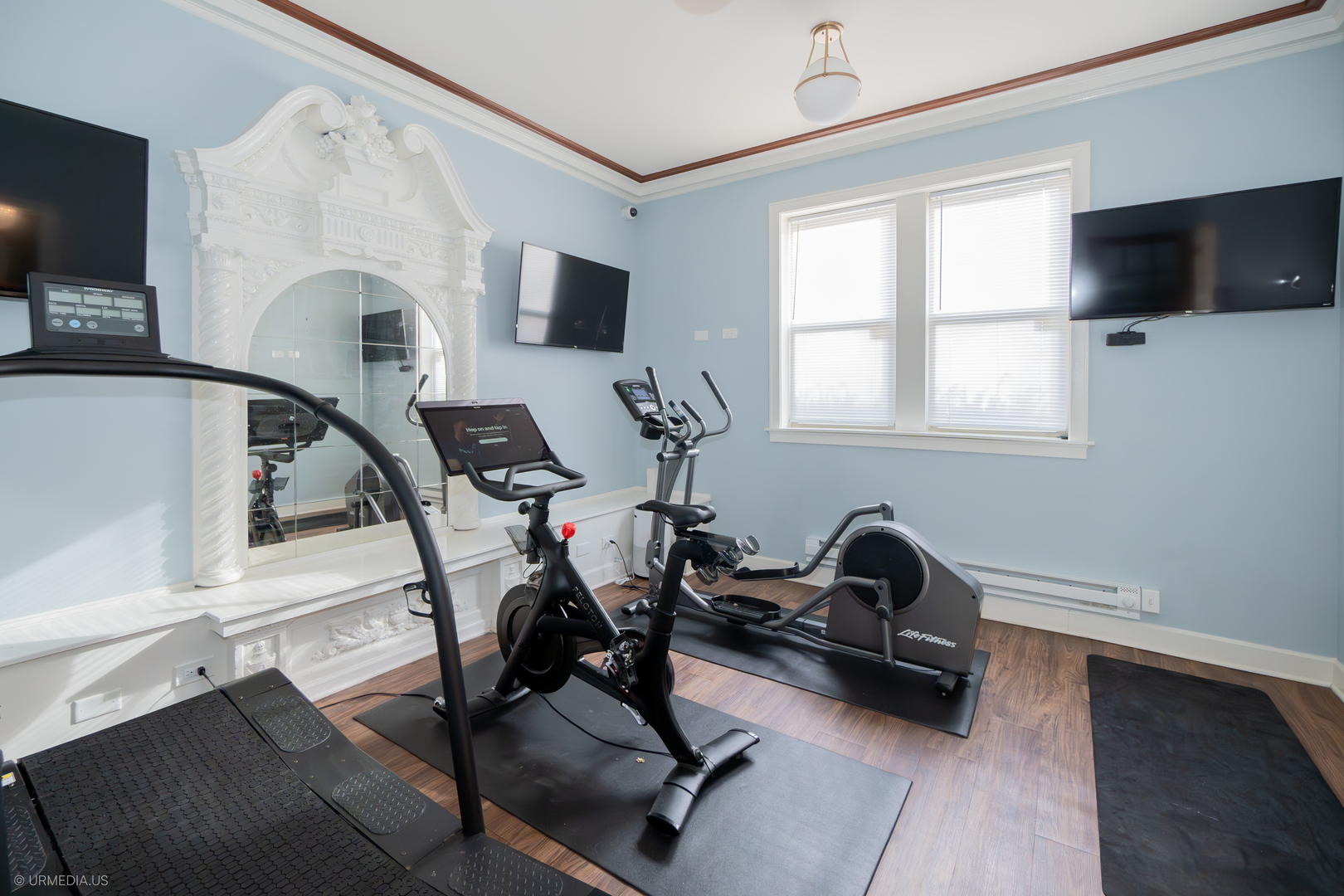 Undisclosed Address Chicago, IL 60614 - Photo 11 of 12