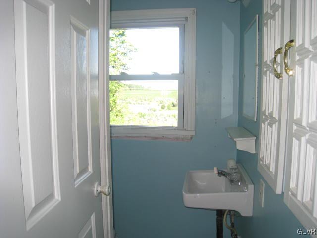 150 Wintergreen Road Palmerton, PA 18071 - Photo 13 of 13 Gallery Image 13