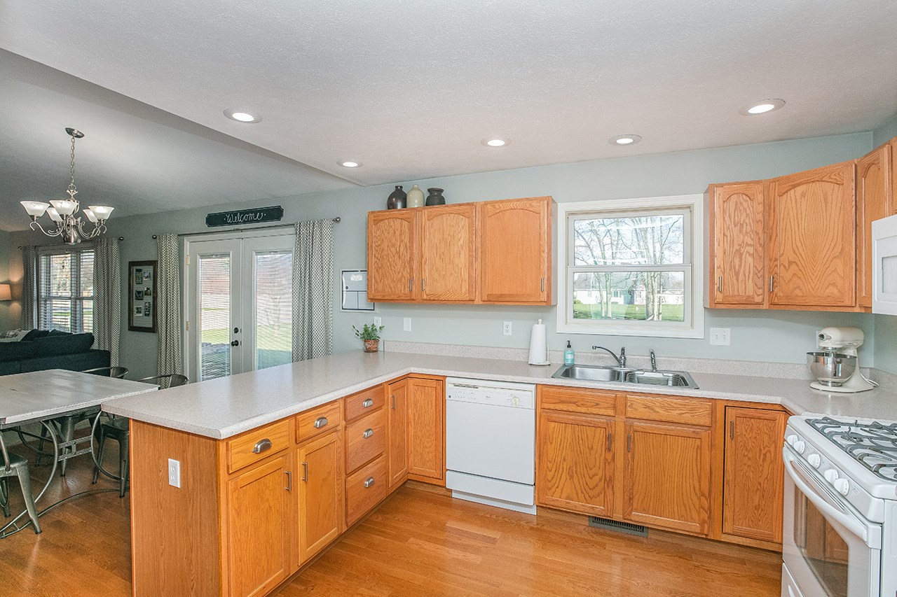 58106 Prairie Ridge Road Goshen, IN 46528 - Photo 14 of 25 Gallery Image 14