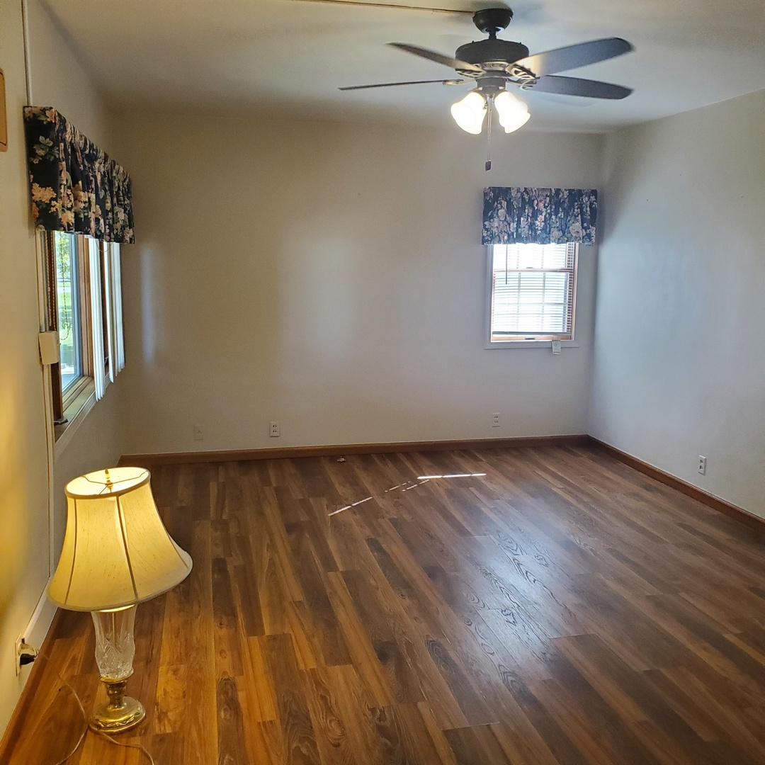 105 Seiler Street Martinton, IL 60951 - Photo 7 of 35