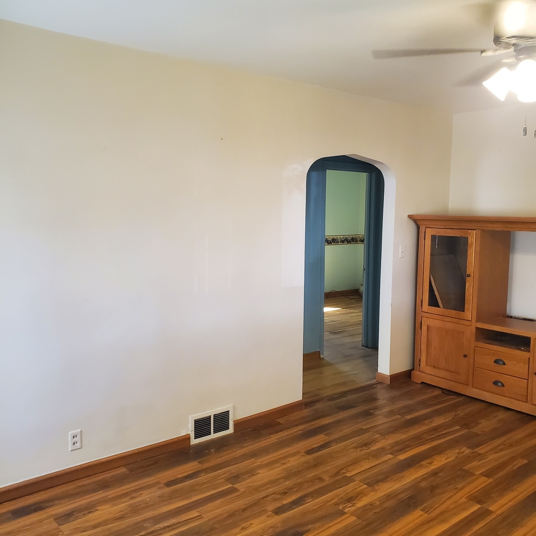 105 Seiler Street Martinton, IL 60951 - Photo 9 of 35