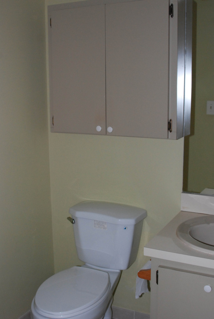 115 Stirrup Key Road, Unit 4B2 Marathon, FL 33050 - Photo 5 of 10 downstairs half bath