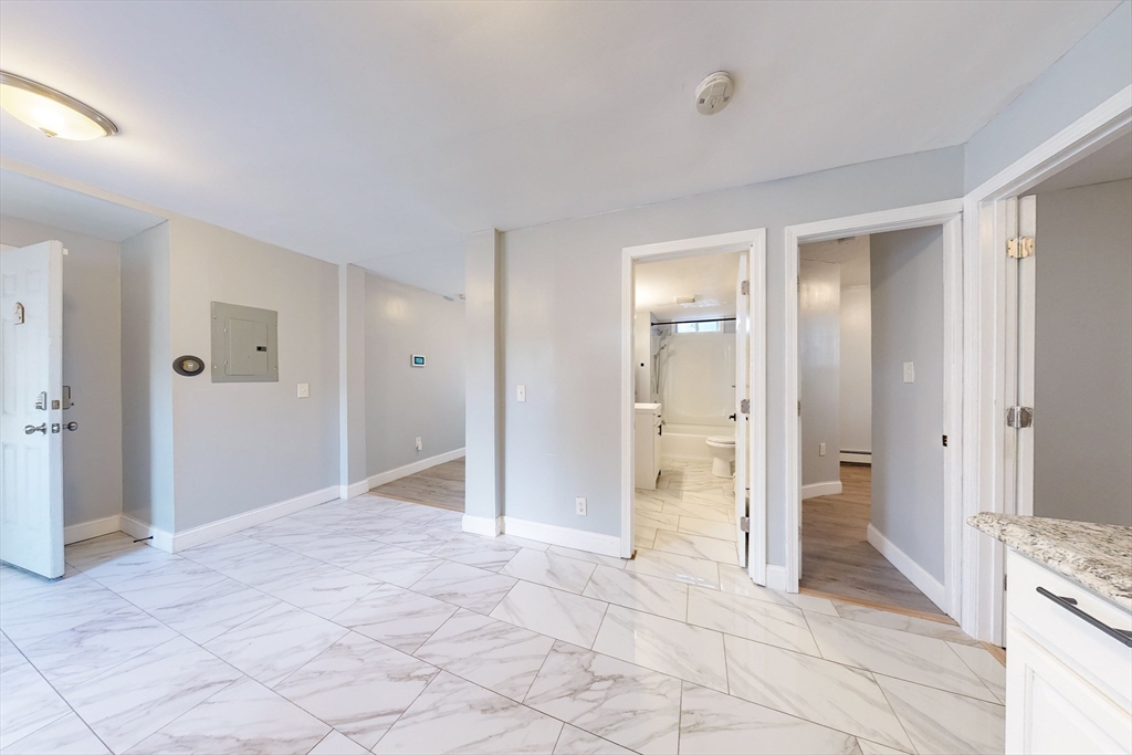 249 North Main Street Webster, MA 01570 - Photo 6 of 32