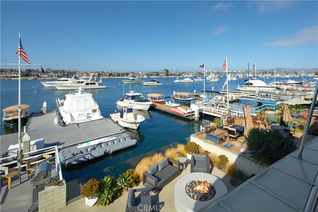 1042 West Bay Avenue Newport Beach, CA 92661 - Photo 23 of 37 a picture of a city view