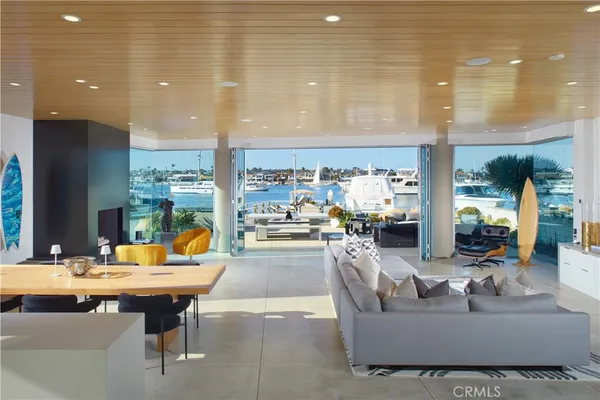 a view of a dining room kitchen counter top space