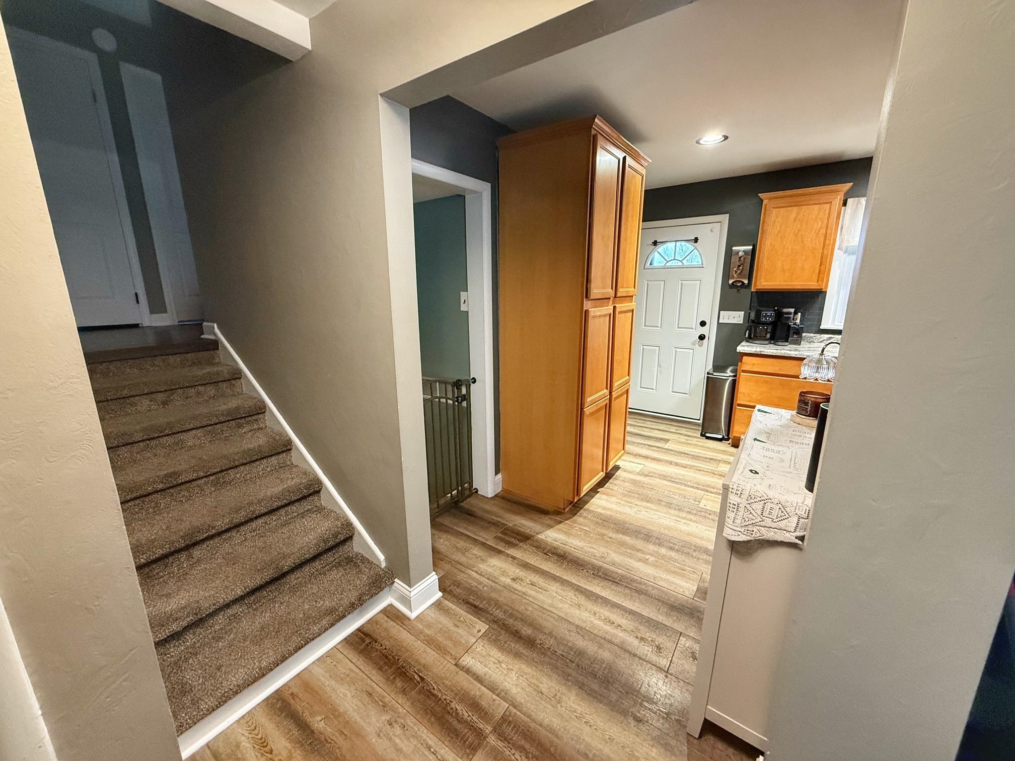 5016 Deland Road Flushing, MI 48433 - Photo 9 of 48 50195705-630e5917-1431-48a8-935c-6670bfb33b2b.JPG