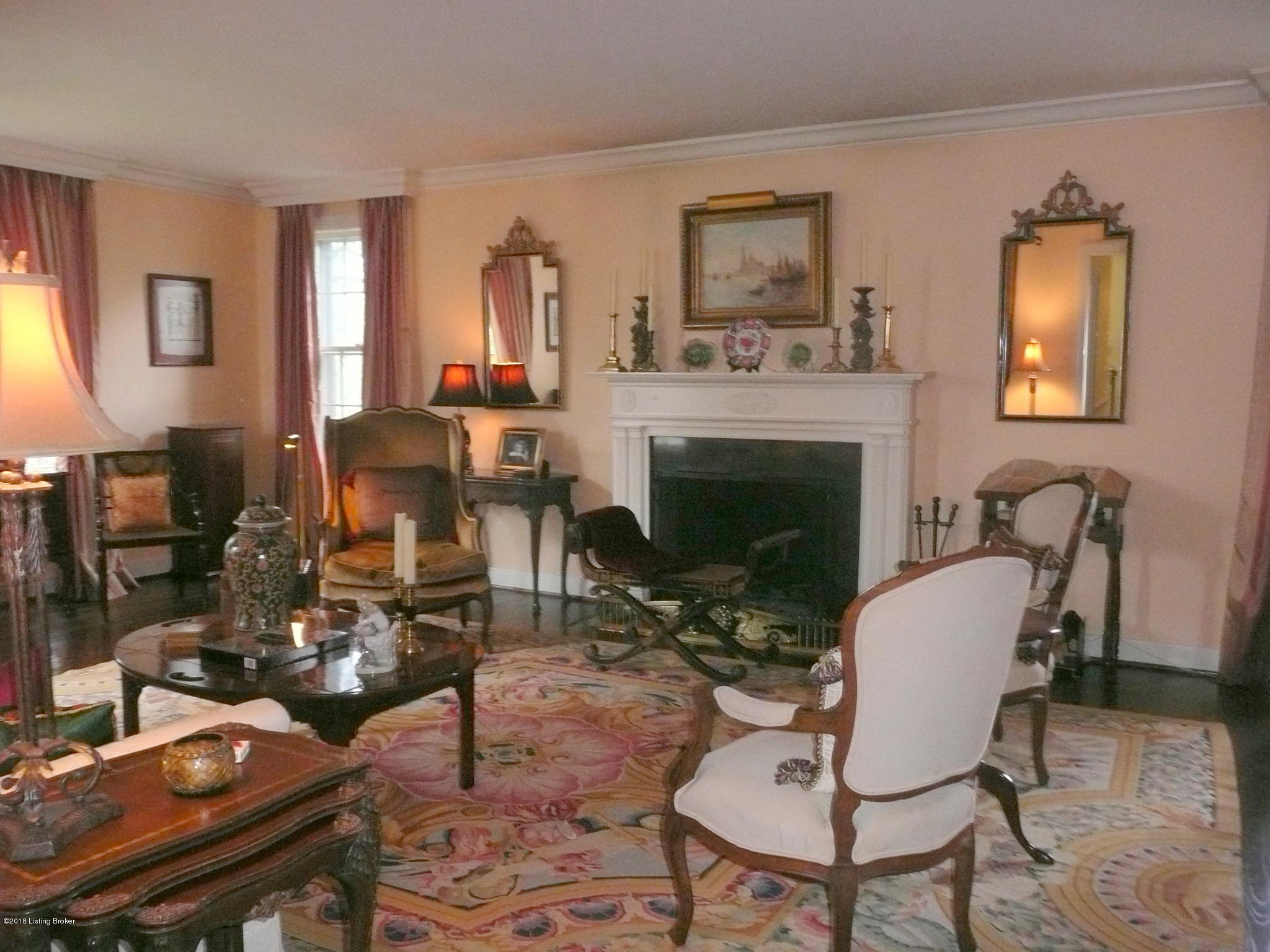 431 Lightfoot Road Louisville, KY 40207 - Photo 6 of 54 P1090057
