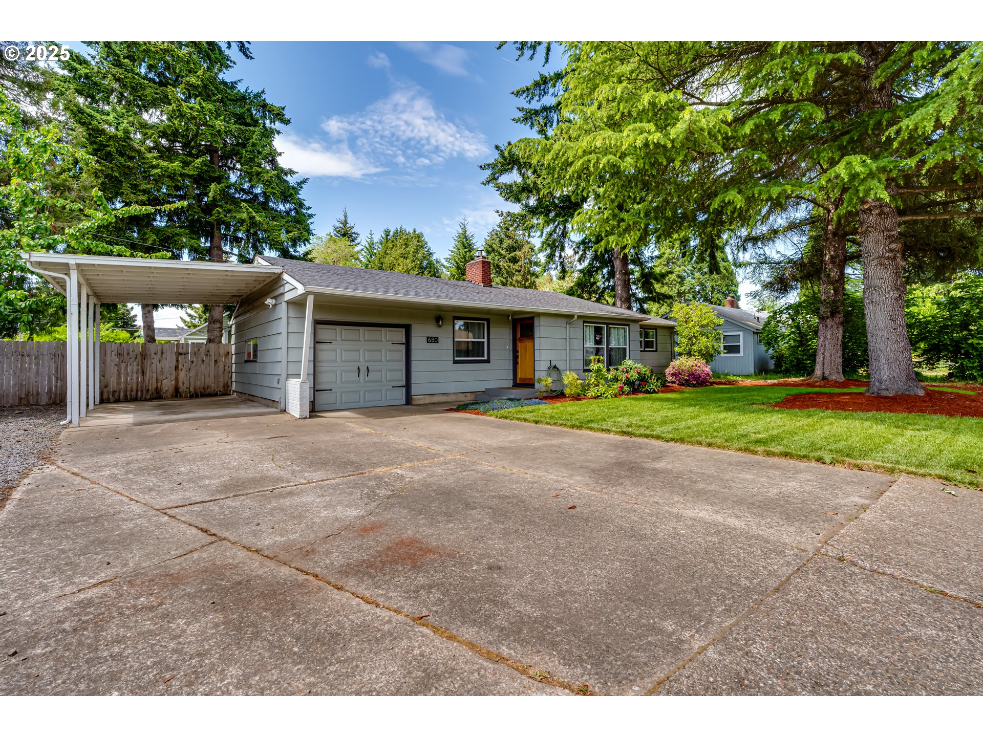 680 North Bertelsen Road Eugene, OR 97402 - Photo 2 of 25 Gallery Image 2