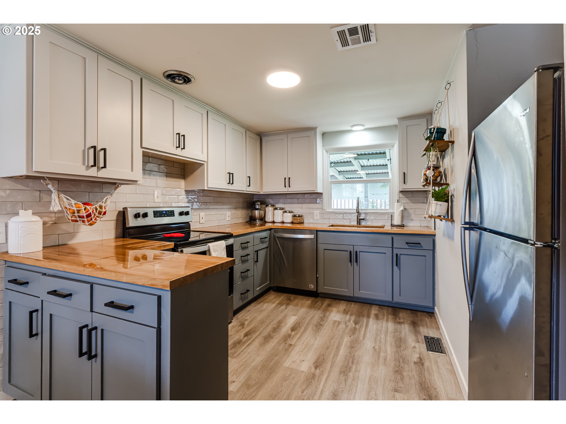 680 North Bertelsen Road Eugene, OR 97402 - Photo 7 of 25 Gallery Image 7