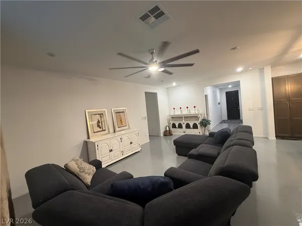 $2,100 | 5576 South Gilliam Street, Pahrump, NV 89061