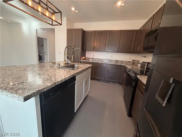 $2,100 | 5576 South Gilliam Street, Pahrump, NV 89061