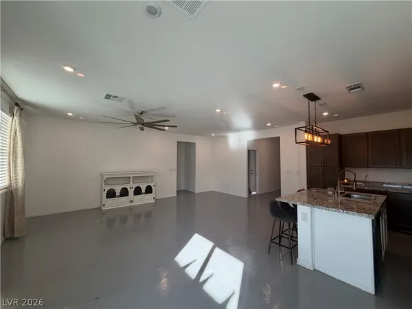 $2,100 | 5576 South Gilliam Street, Pahrump, NV 89061
