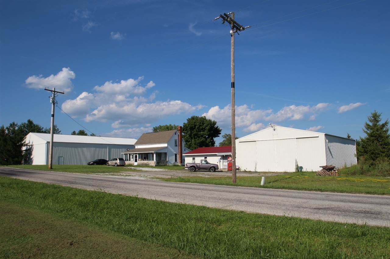 2449 Morrison Road Wabash, IN 46992 - Photo 1 of 28