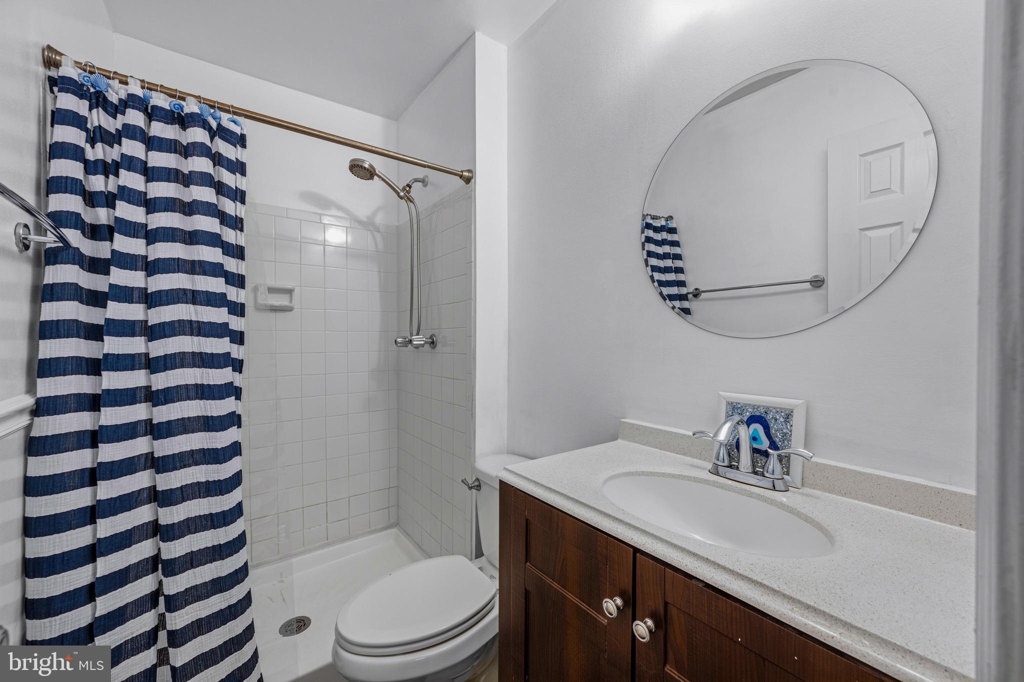 1474 Harwick Court Crofton, MD 21114 - Photo 32 of 39 Primary ensuite