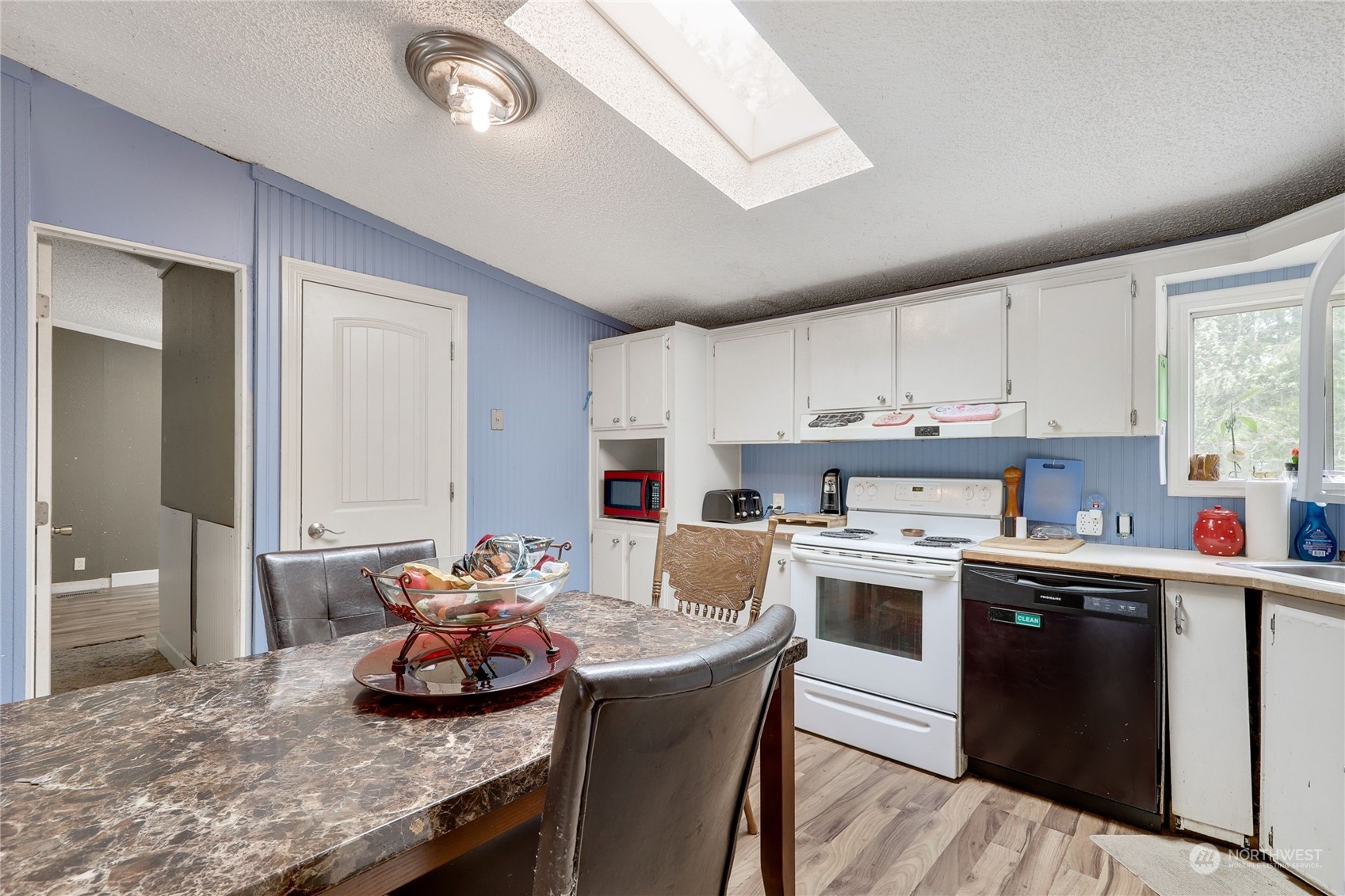4155 Southwest Hunter Road Port Orchard, WA 98367 - Photo 8 of 26 Gallery Image 8