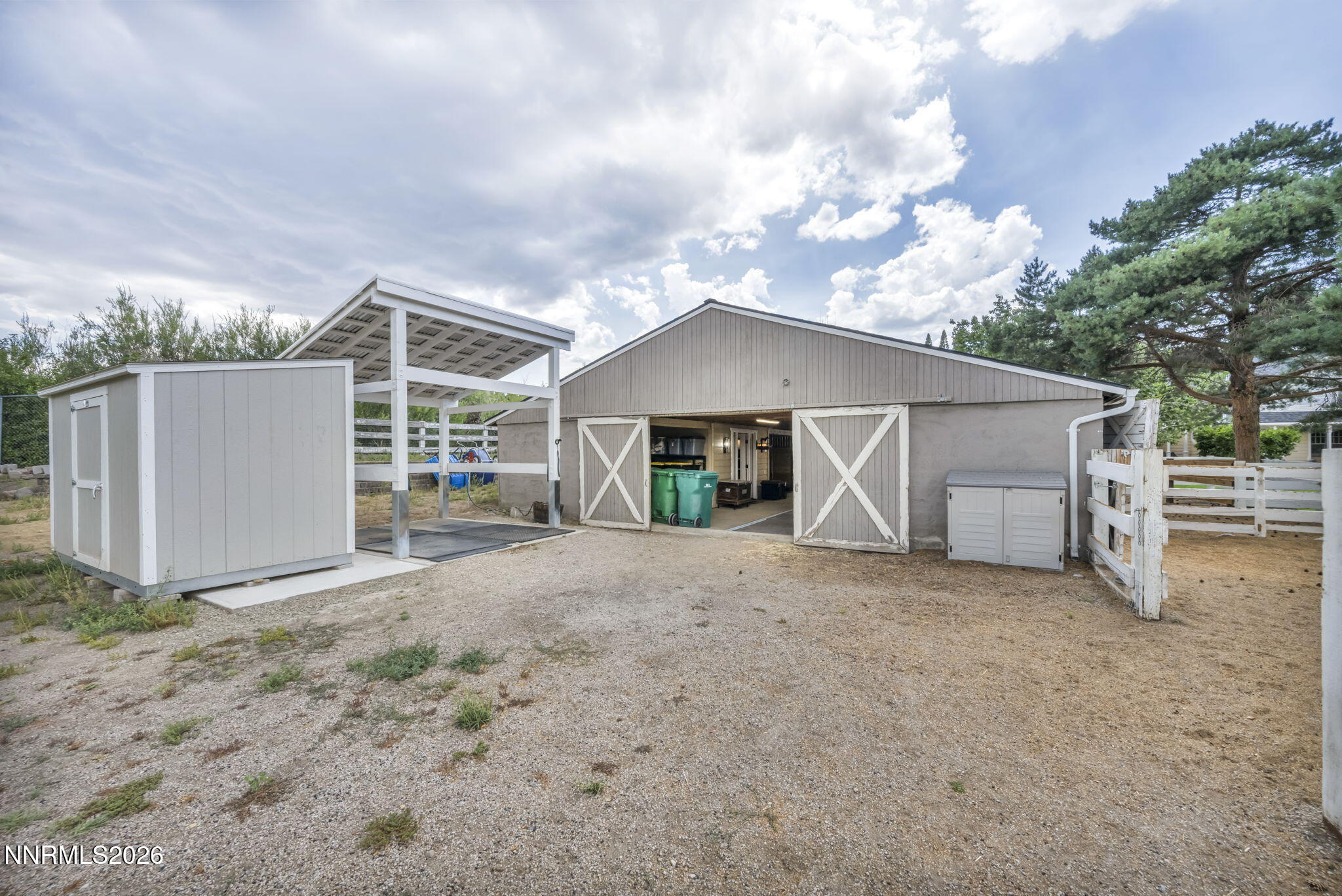 4010 Canyon Drive Reno, NV 89519 - Photo 58 of 147 a view of a house with backyard and garden