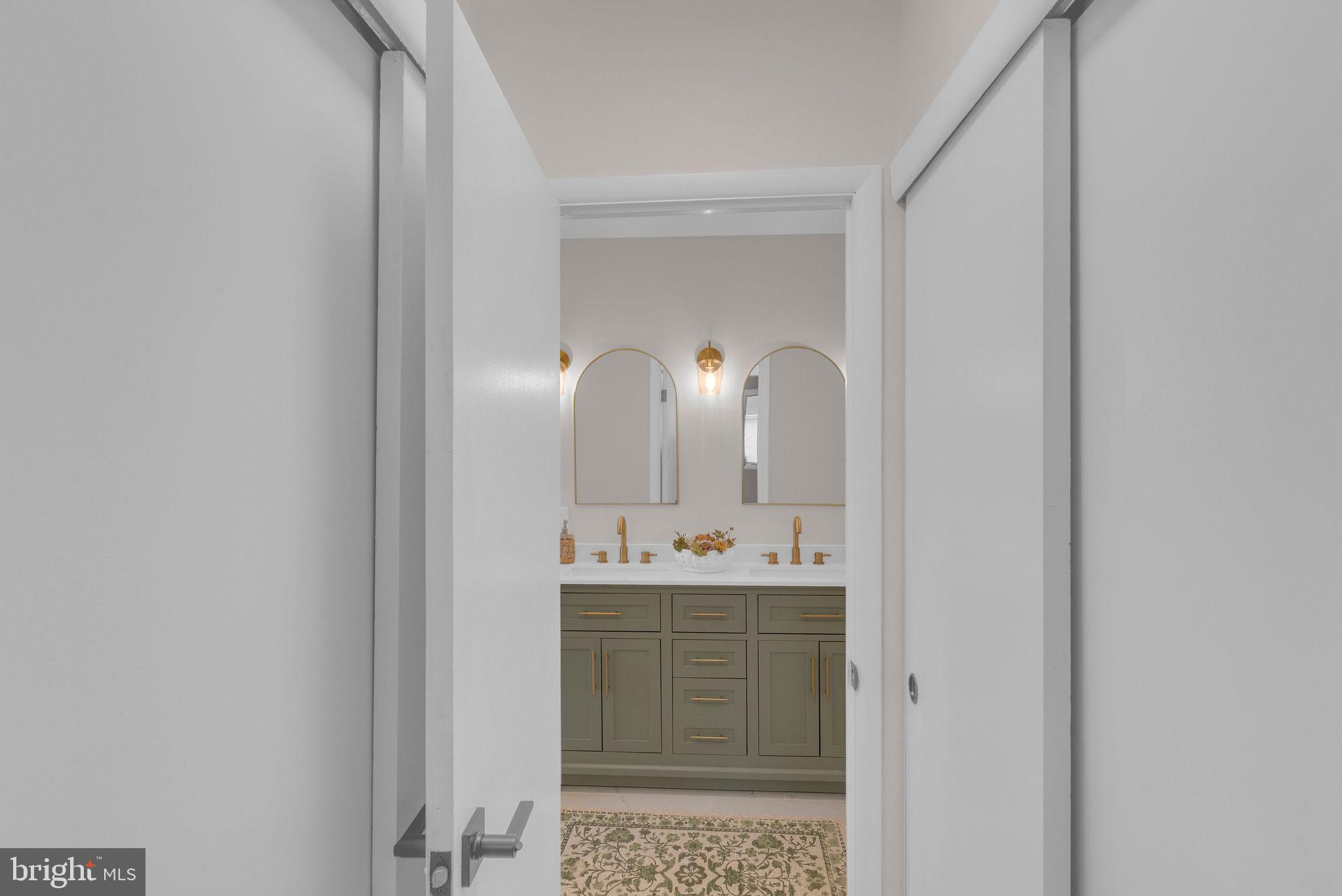 122 Leeds Road Mount Laurel, NJ 08054 - Photo 29 of 36 a bathroom with a sink and a mirror