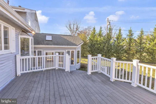 $555,000 | 122 Leeds Road, Mount Laurel, NJ 08054