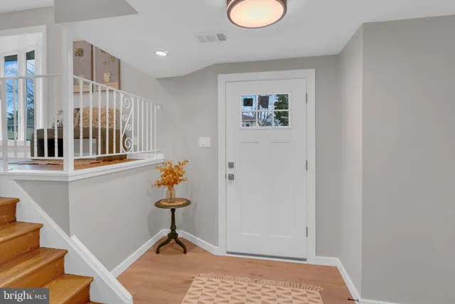 $555,000 | 122 Leeds Road, Mount Laurel, NJ 08054