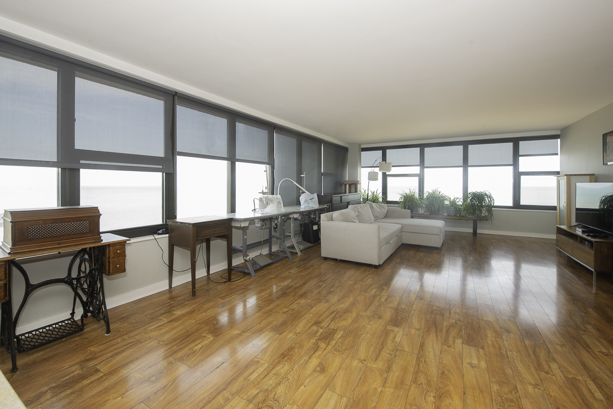 5801 North Sheridan Road, Unit 18C Chicago, IL 60660 - Photo 6 of 37 Gallery Image 6