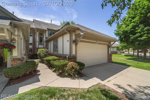 $314,900 | 42027 Saratoga Circle, Canton, MI 48187