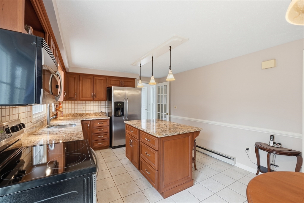 292 Cedar Street Sturbridge, MA 01518 - Photo 13 of 38 Gallery Image 13