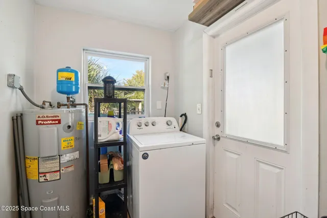 $289,999 | 207 2nd Street, Merritt Island, FL 32953