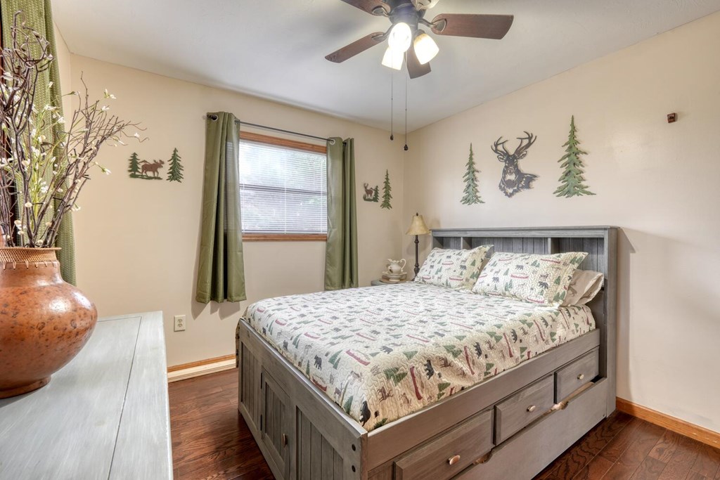 54 Hideaway Lane Murphy, NC 28906 - Photo 12 of 20