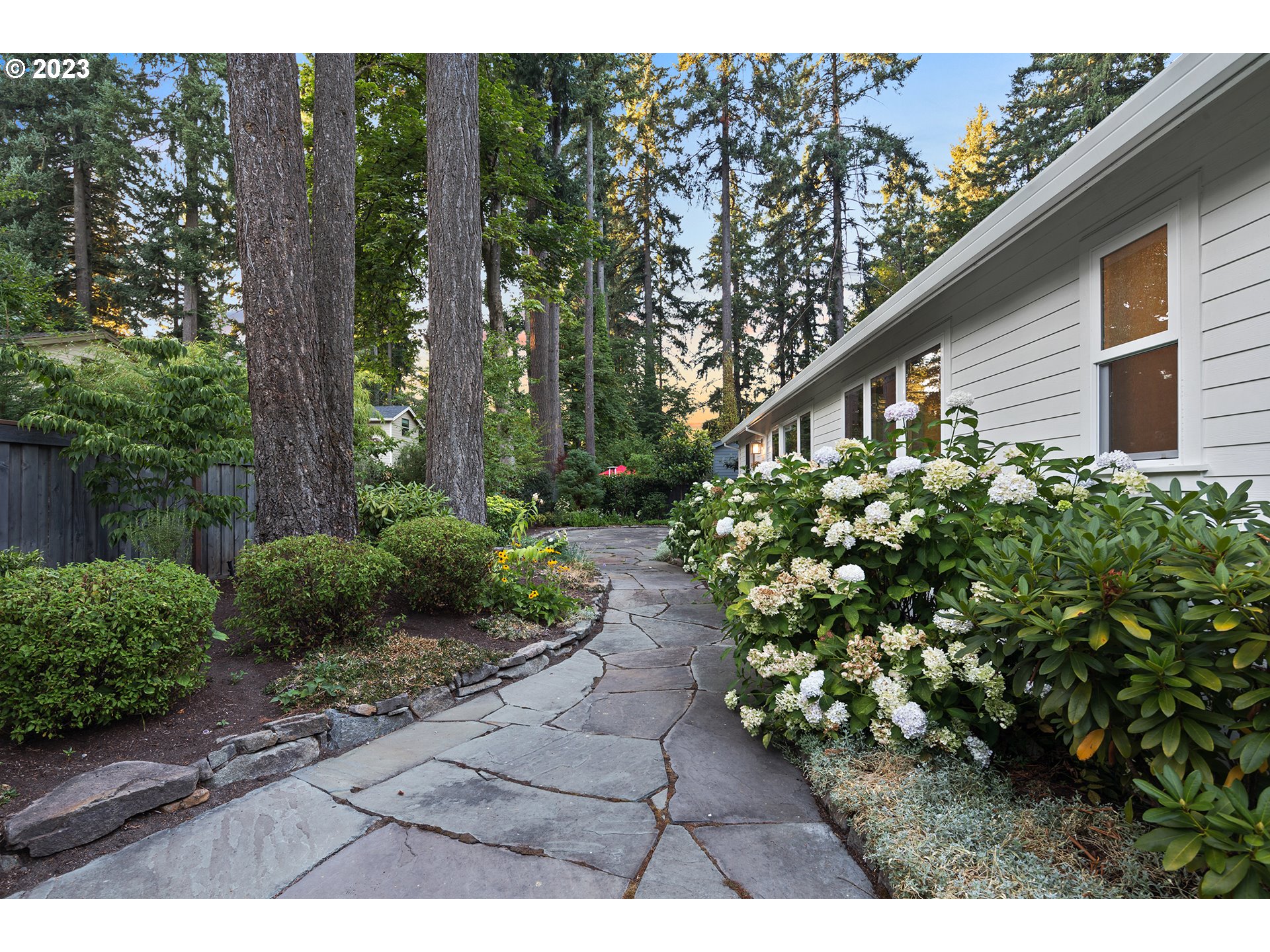 4665 Firwood Road Lake Oswego, OR 97035 - Photo 30 of 35 Gallery Image 30