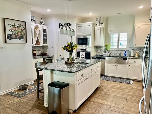 $3,850 | 13933 Suntan Avenue, Corpus Christi, TX 78418