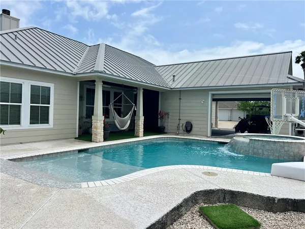 $3,850 | 13933 Suntan Avenue, Corpus Christi, TX 78418