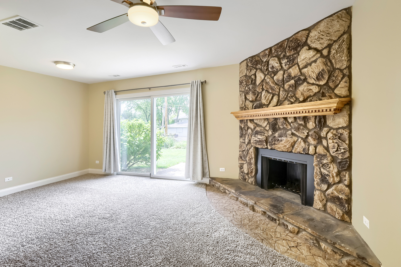 714 Sunset Circle Streamwood, IL 60107 - Photo 19 of 30