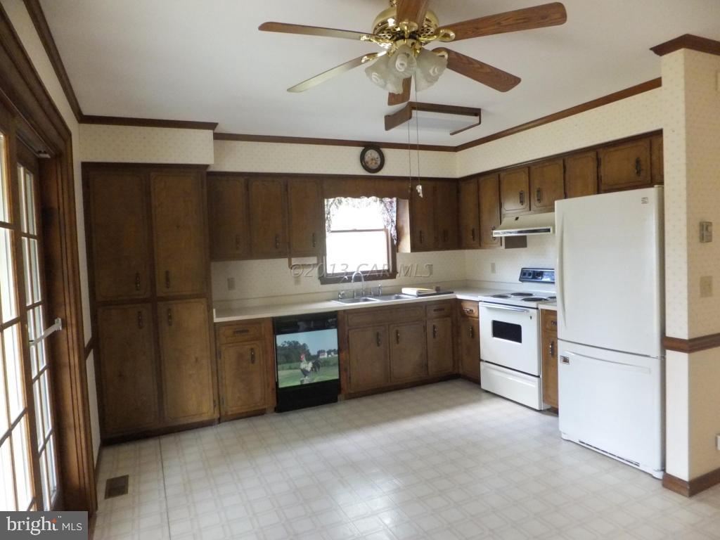 28178 Revells Neck Road Westover, MD 21871 - Photo 7 of 9 Gallery Image 7