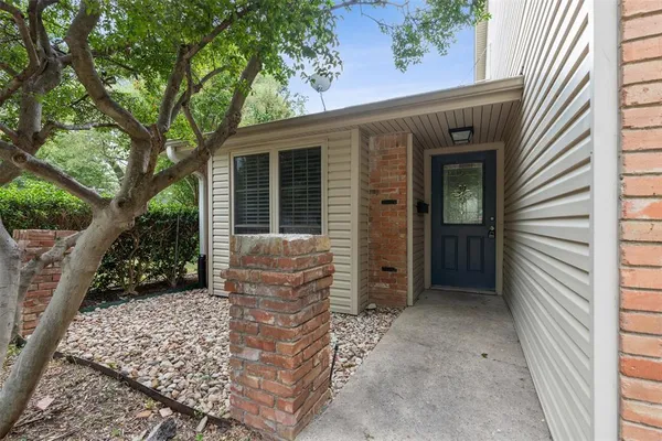 $3,150 | 10447 Barrywood Drive, Dallas, TX 75230
