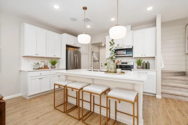 $461,990 | 2135 North Wagon Lane, Clovis, CA 93619