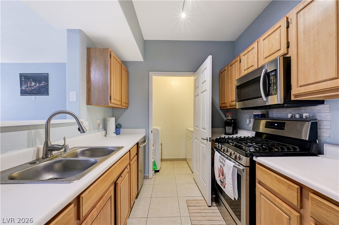 8555 West Russell Road, Unit 1017 Las Vegas, NV 89113 - Photo 11 of 42