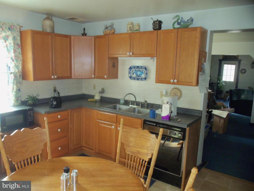204 Valley Road Conestoga, PA 17516 - Photo 3 of 8