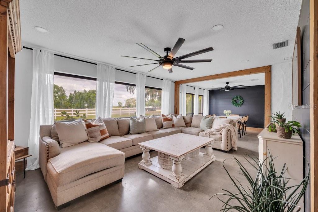 7820 Lithia Pinecrest Road Lithia, FL 33547 - Photo 10 of 80 Gallery Image 10